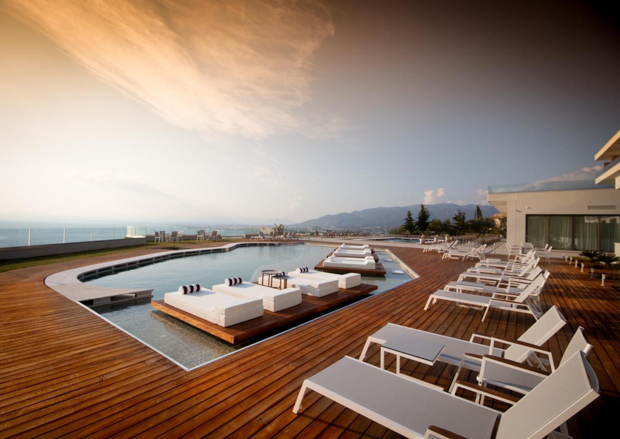 Messinian Icon Hotel & Suites กาลามาตา ภายนอก รูปภาพ